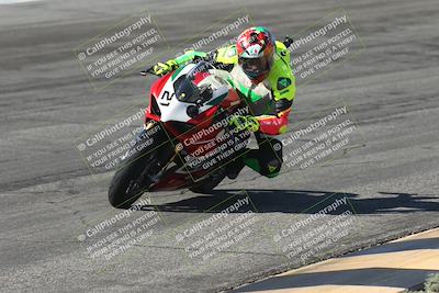 media/Oct-13-2025-Moto Forza (Mon) [[a66d839500]]/3-B Group/Session 2 (Bowl)/